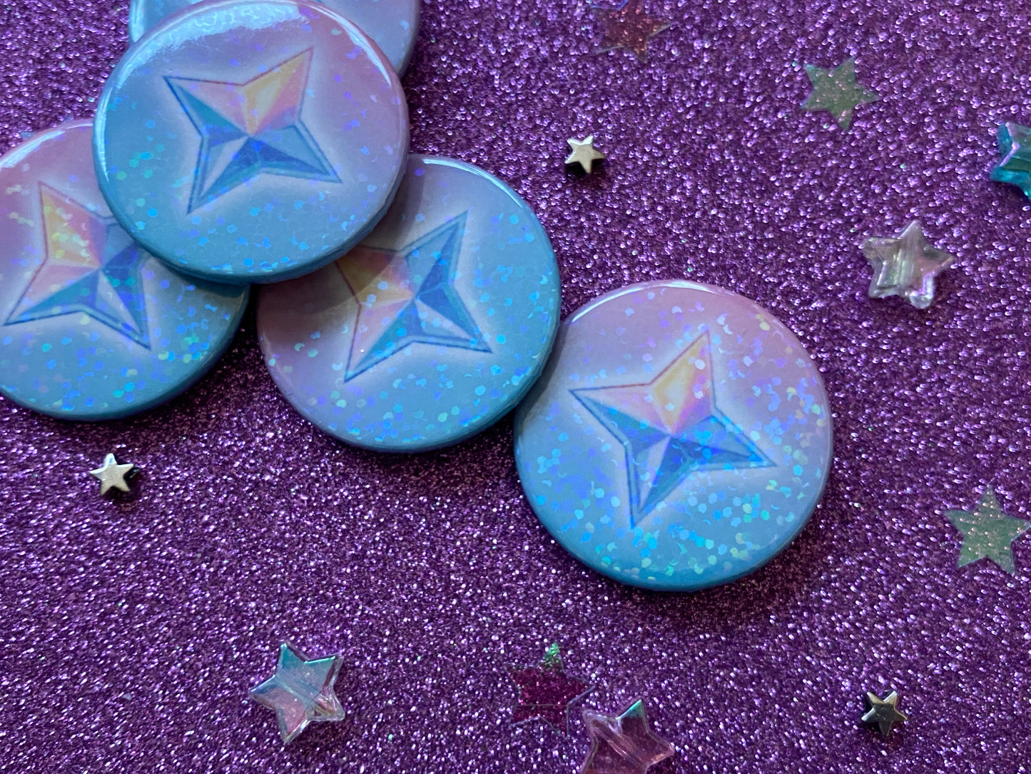PRIMOGEM - Genshin Impact Holographic Pin Badge