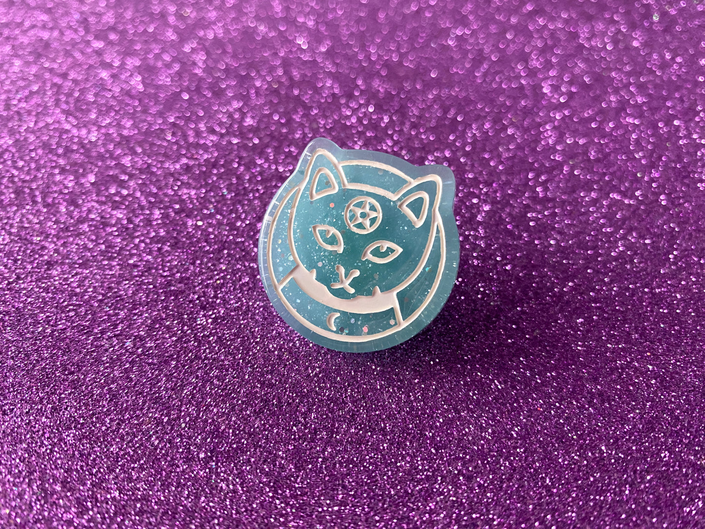 BLUE - Sparkly Resin Pentagram Cat Pin