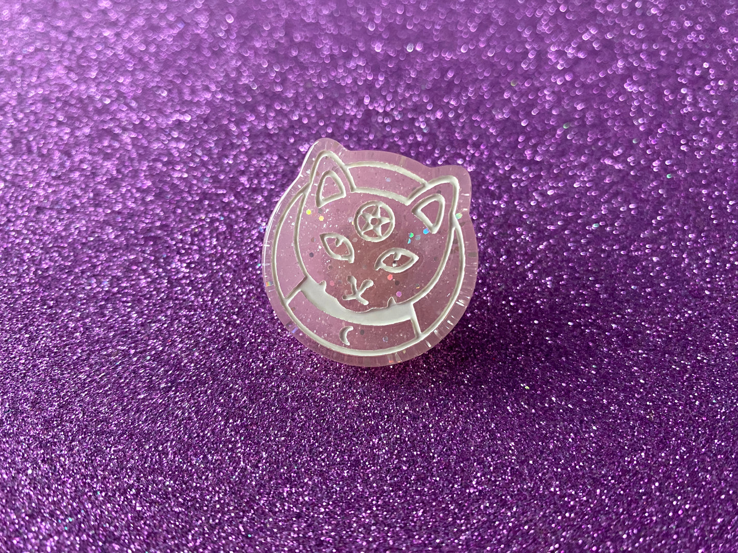 PEACHY PINK - Sparkly Resin Pentagram Cat Pin