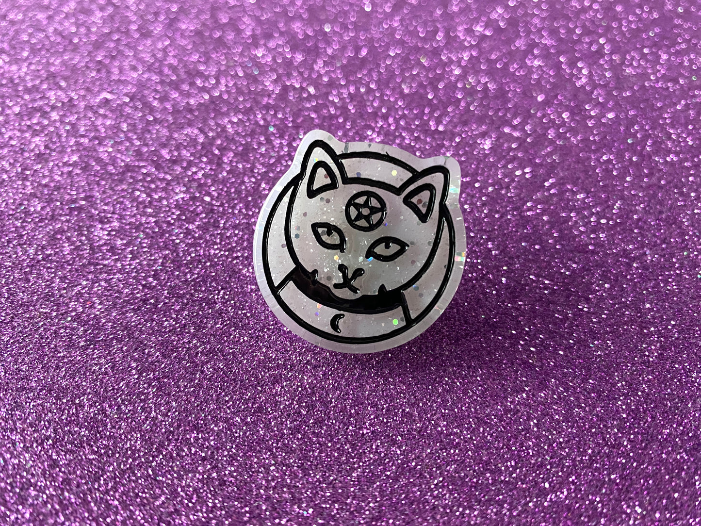 WHITE - Sparkly Resin Pentagram Cat Pin